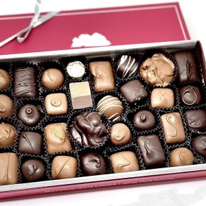 PHILLIPS CHOCOLATES Selección de leche y chocolate negro PHILLIPS CHOCOLATES Selección de leche y chocolate negro