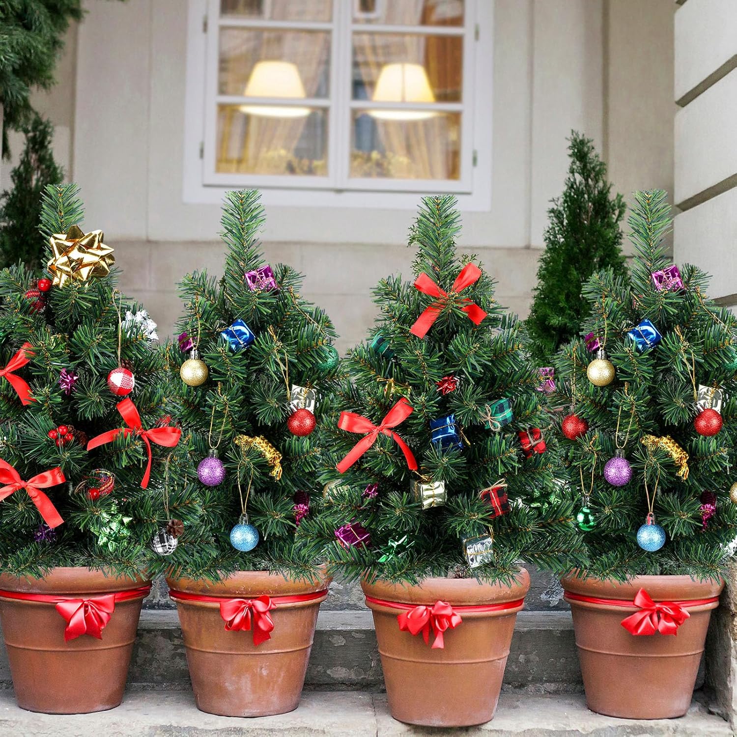 Hiboom 4 piezas de árbol de Navidad artificial de 24 pulgadas, estaca de jardín de Navidad, impermeable, verde, decoración de Navidad para