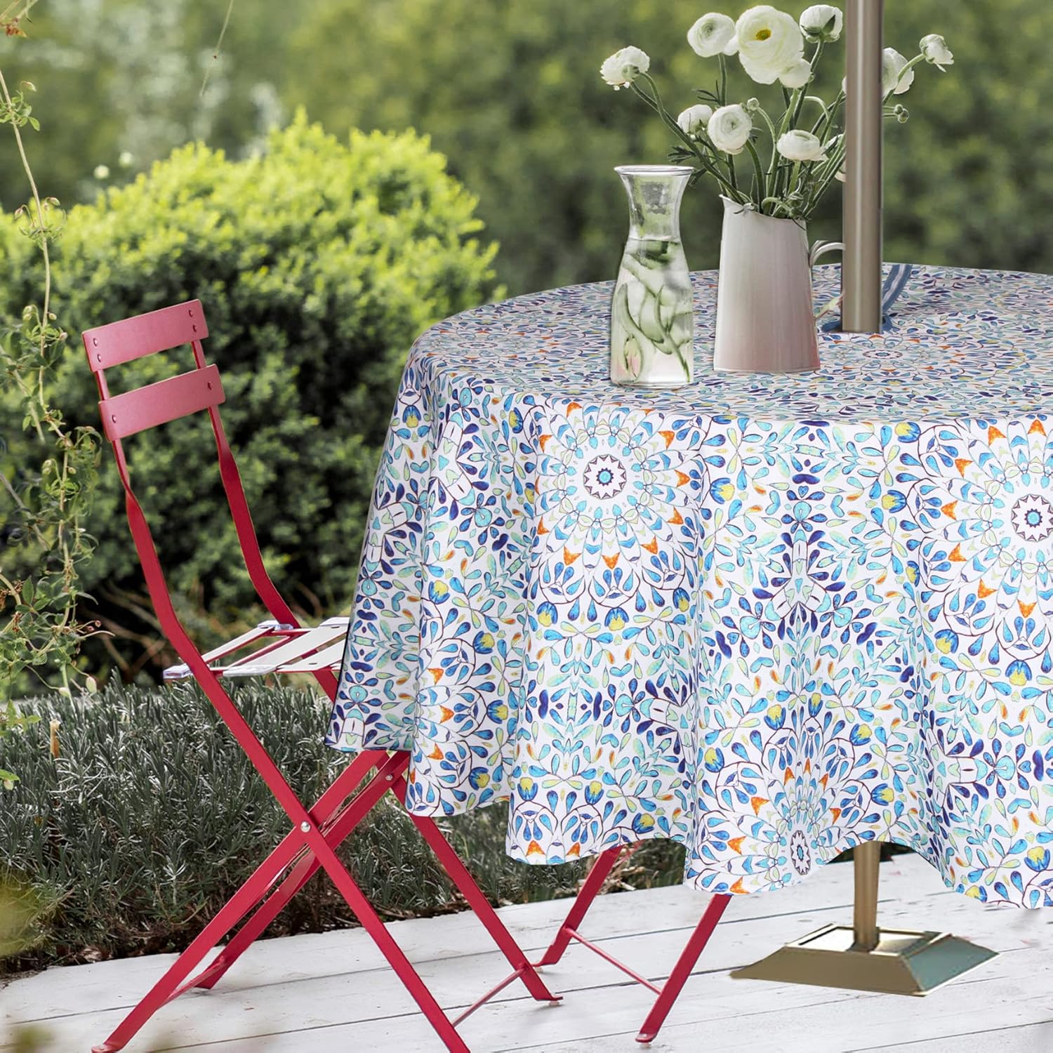 Outdoor Tablecloth Water Resistant Polyester Fabric Tropical Leaves Table Cover with Zipper Umbrella Hole for for PicnicPartyDinnerPatio Garden