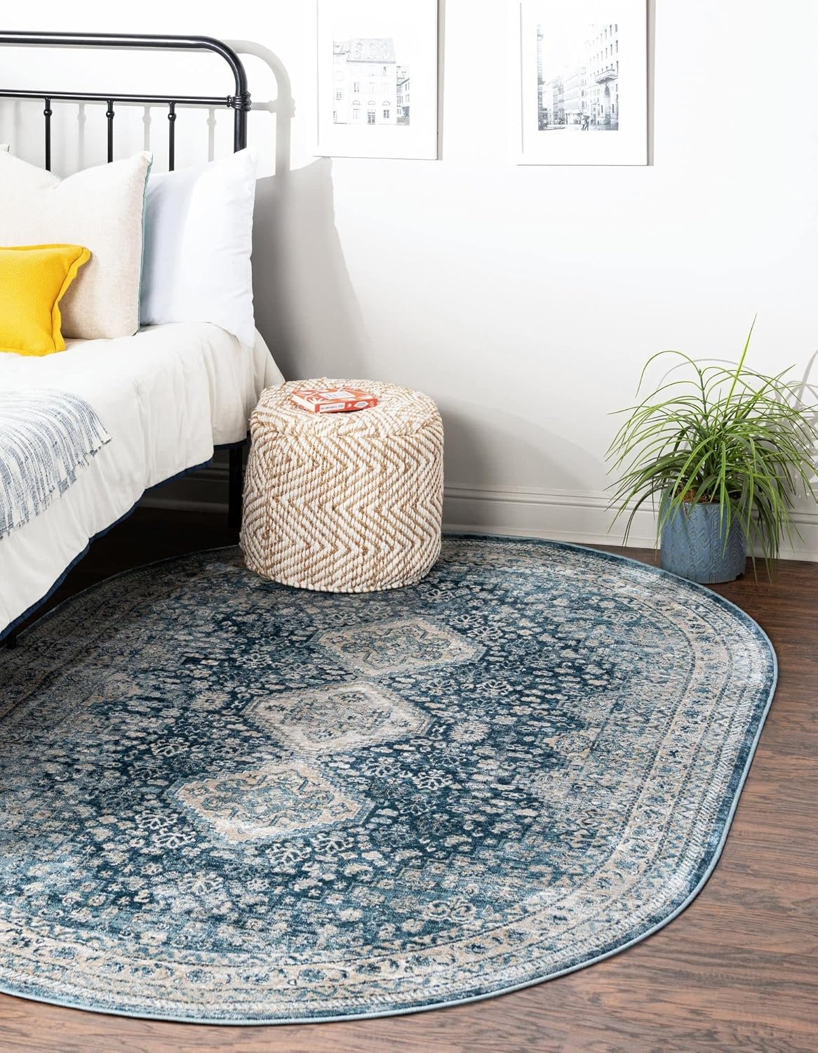 Unique Loom Newport Collection – Alfombra de área, color rosecliff (ovalada 4′ 0″ x 5′ 11″, azul marinomarfil)
