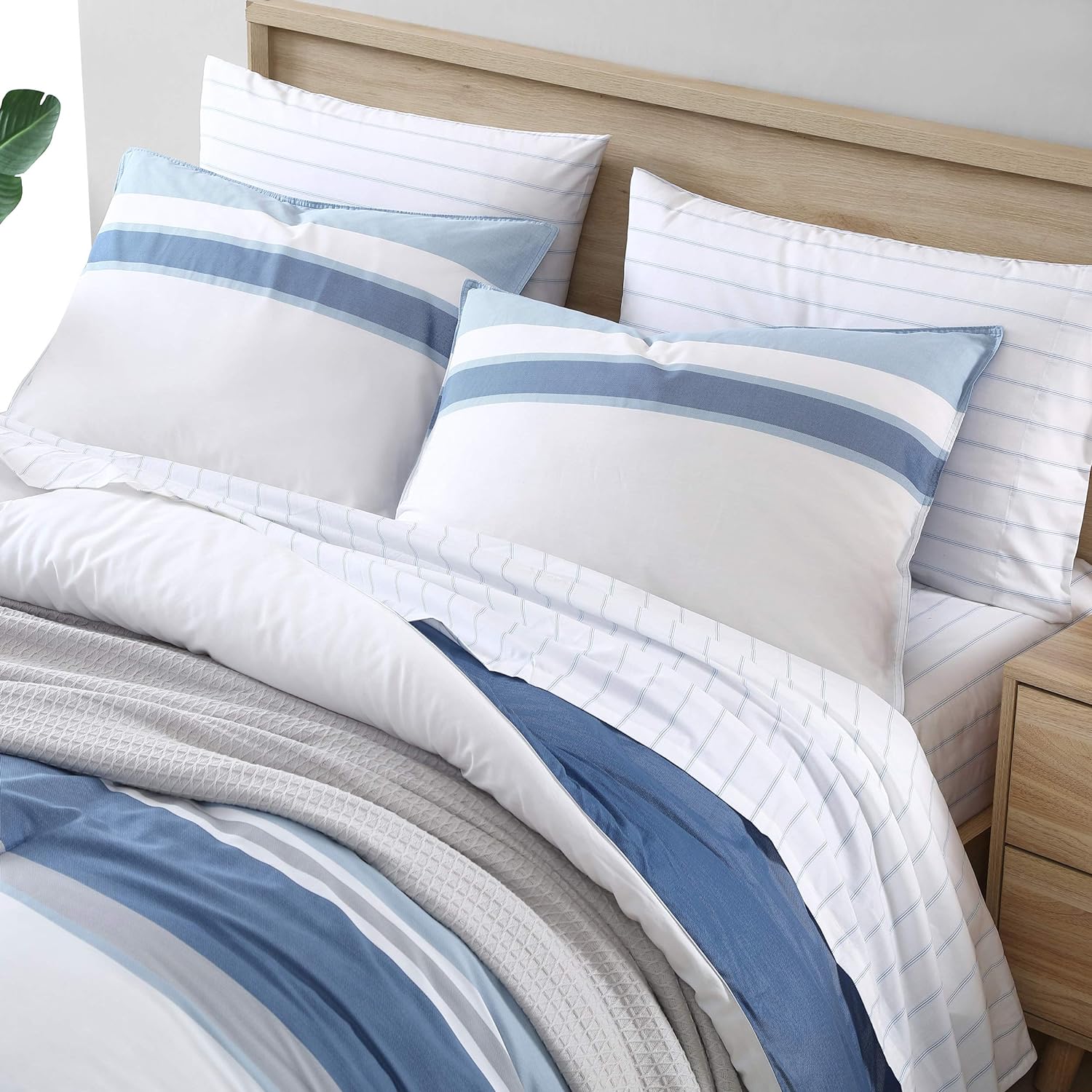 Nautica – Juego de edredón Queen, ropa de cama reversible de algodón con fundas a juego, decoración del hogar para todas las estaciones (recortadora