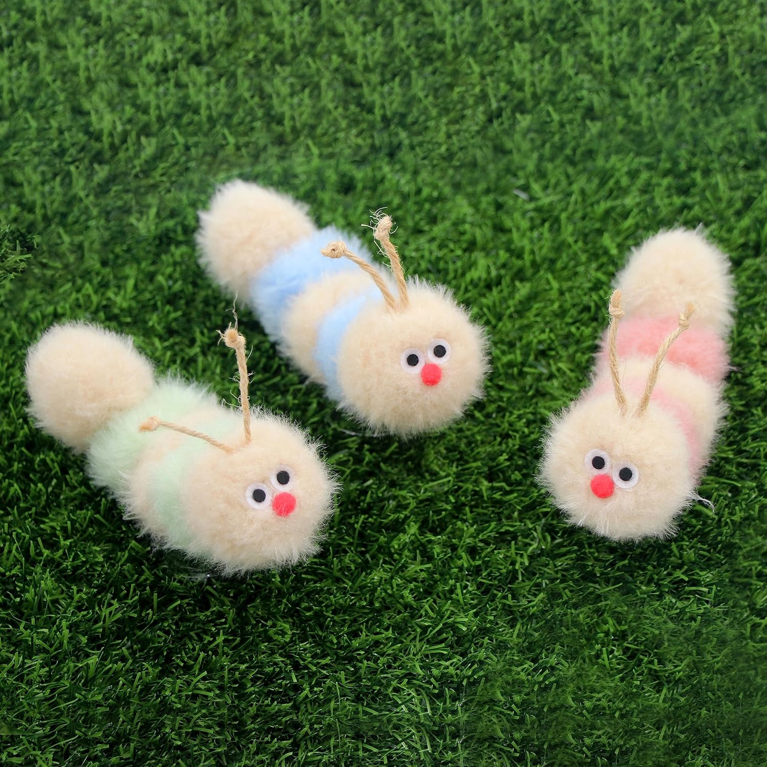 Juguete interactivo natural de hierba gatera con sonajero, resistente a las mordeduras, para gatos de interior de todas las edades, juguetes suaves