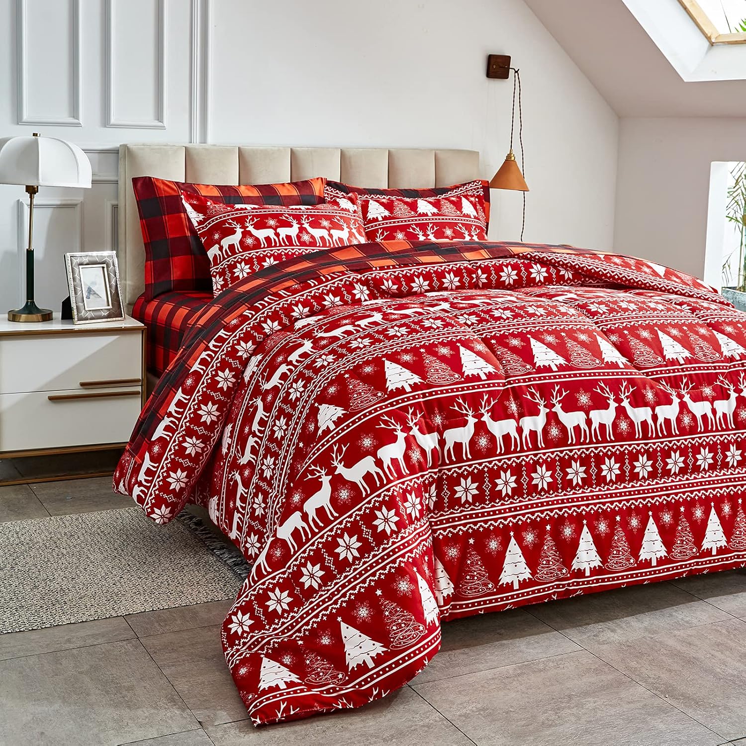 Juego de edredón de 7 piezas de cama en una bolsa, diseño de ciervo rojo con copos de nieve, tamaño Queen, estilo festivo, suave y reversible (1