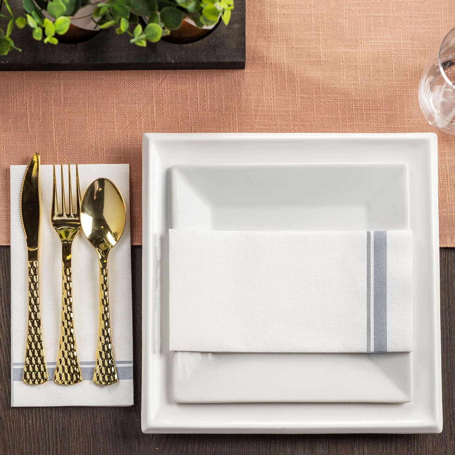 Servilletas desechables de lino con tacto de lino, toallas decorativas blancas para invitados, 12 x 17 pulgadas, servilletas de mano de línea