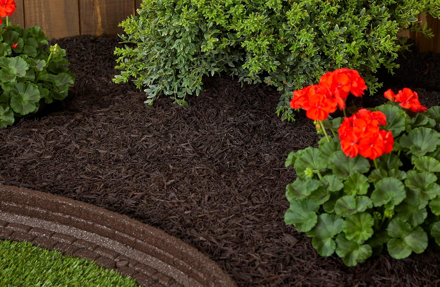 Mantillo de goma triturada prémium para jardines, césped y paisajismo, color de larga duración, parece mantillo de madera natural (37.5 pies cúbicos