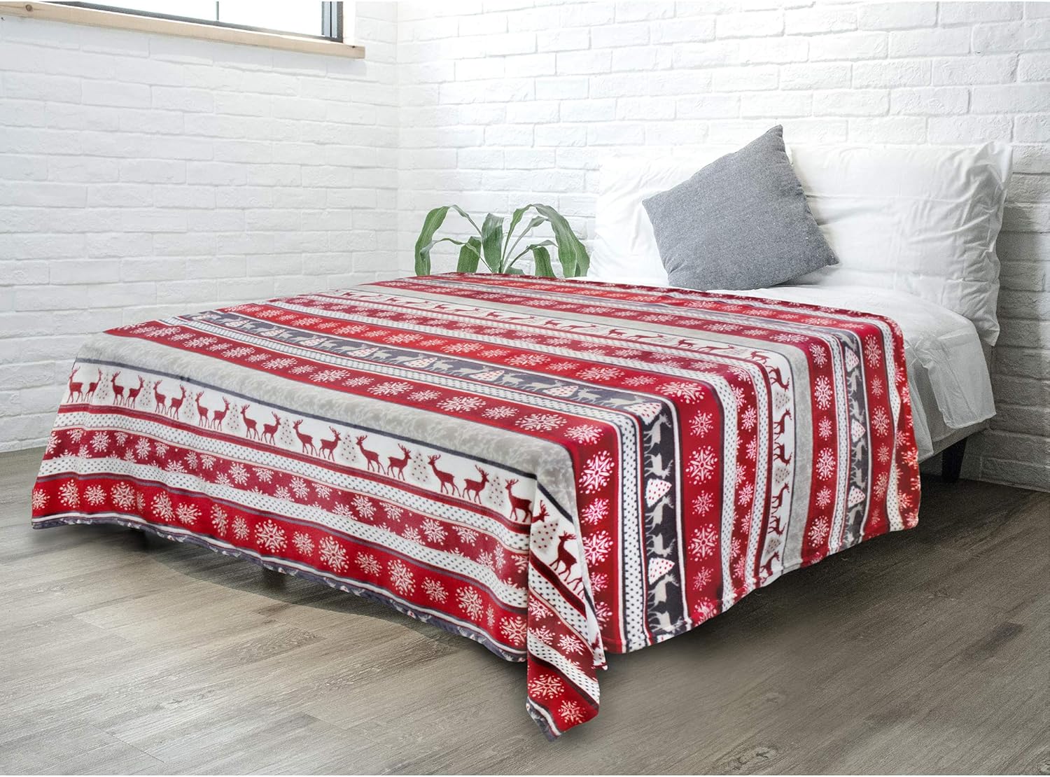 PAVILIA Manta de Navidad  Manta de forro polar con copos de nieve de renos de Navidad  Suave, afelpada, cálida manta de invierno para cabaña,