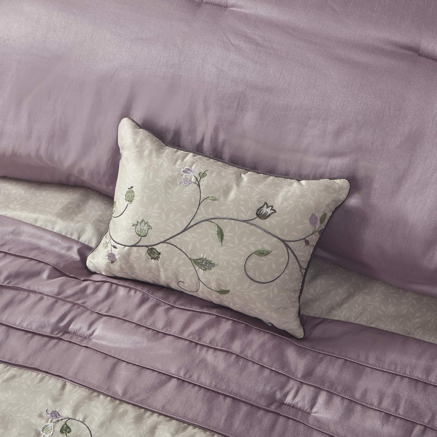 Juego Madison Park All Season, falda de cama a juego, almohadas decorativas