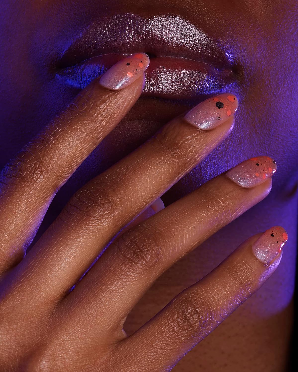 Sally Hansen Insta-Dri Esmalte de uñas, brilla en la oscuridad, Creep it Real, 0.5 onzas líquidas