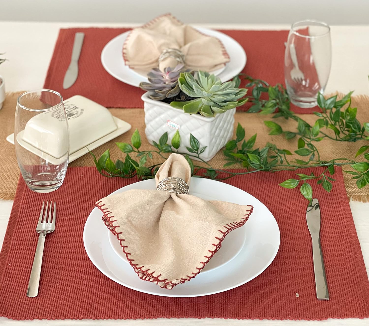 CHARDIN HOME Servilleta de cambray beige con borde de punto de látigo óxido, 18 x 18 pulgadas, juego de 6 servilletas de tela de uso diario, algodón