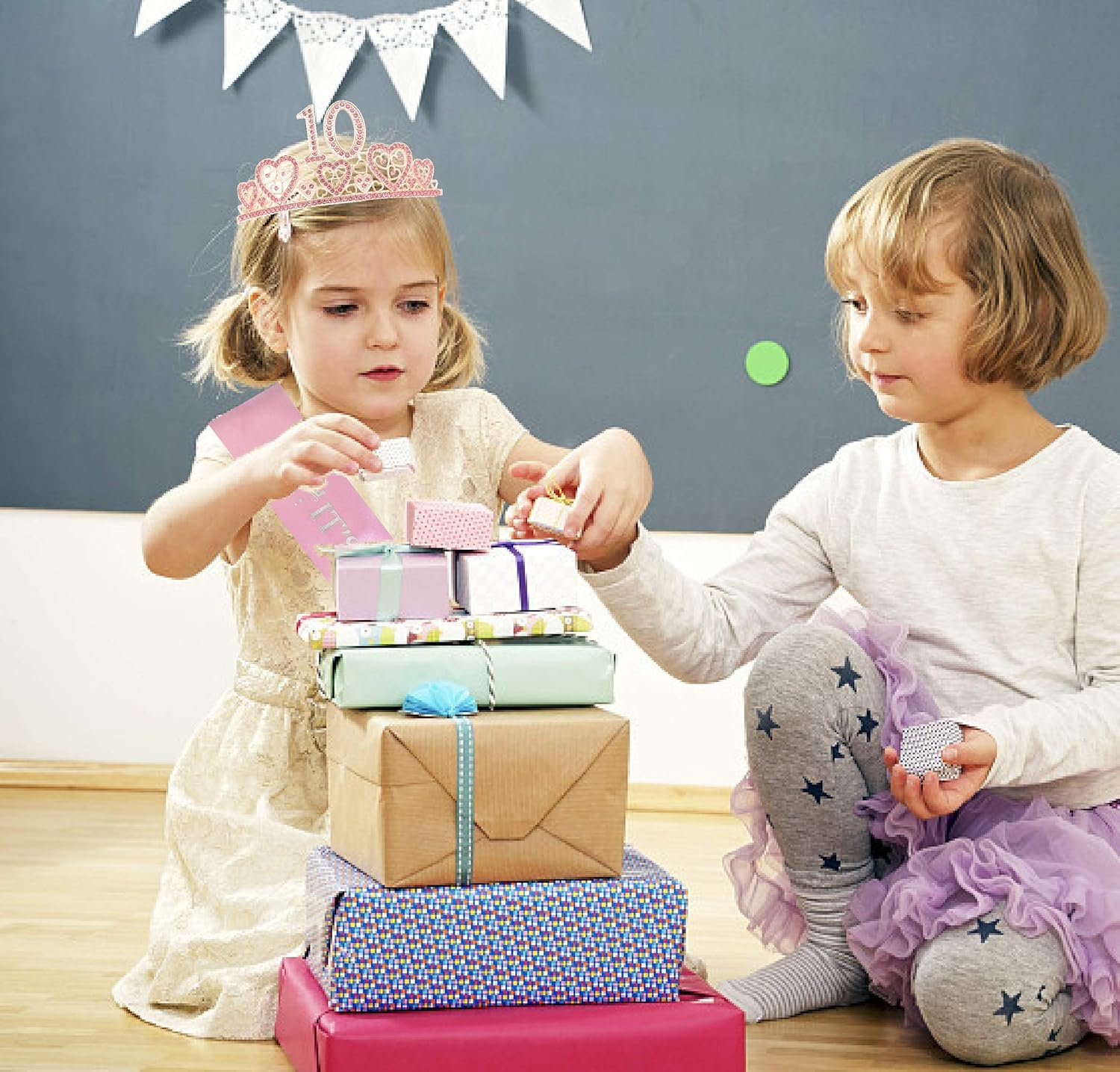 Banda y tiara de cumpleaños número 10 para niñas, fabulosa banda con purpurina + corazones de diamantes de imitación, tiara de metal rosa de alta
