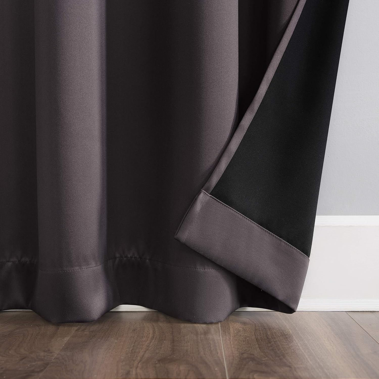 Sun Zero Nordic – Juego de 2 paneles de cortinas 100% opacas con ojales, calidad de teatro, 52 x 108pulgadas, color higo