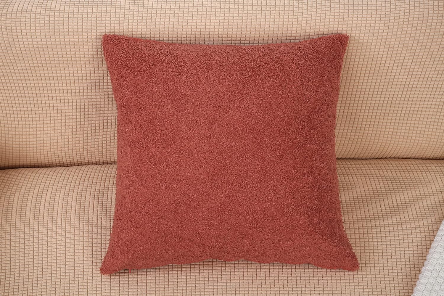 TangDepot Paquete de 2 fundas de almohada lujosas y esponjosas de piel de oveja sintética, fundas de almohada cuadradas, fundas de almohada para