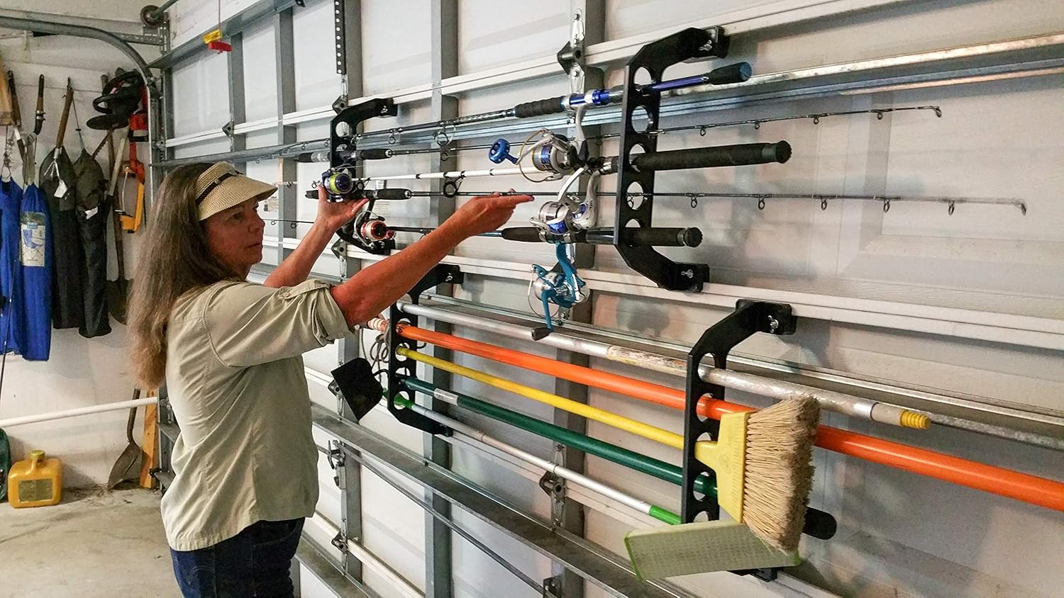 Cobra Storage – Estante de almacenamiento para puerta de garaje, sistema de almacenamiento de garaje, soporte de caña de pescar de plástico ABS