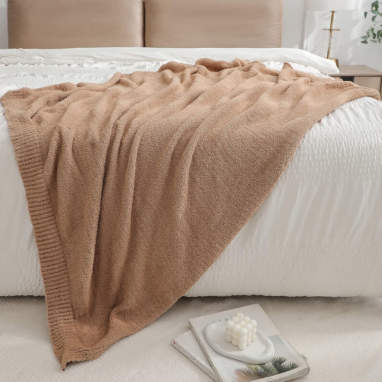bearberry Manta súper suave y esponjosa, ligera, acogedora y cálida para sofá, cama, sofá durante todas las estaciones (camello, 40 x 50 pulgadas)