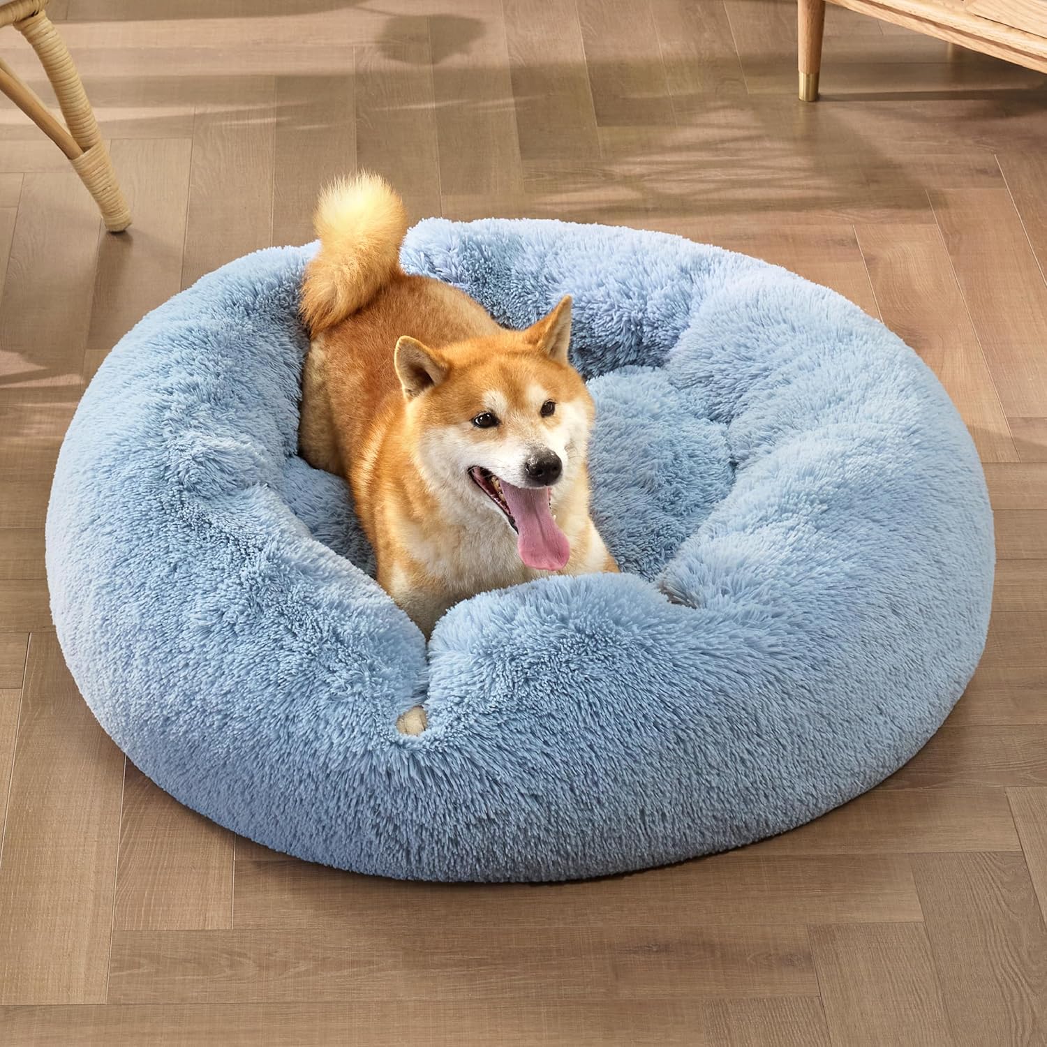 Bedsure Cama calmante para perros medianos  Cama mediana lavable en forma de dona, antideslizante, redonda y esponjosa de pelo sintético, se adapta