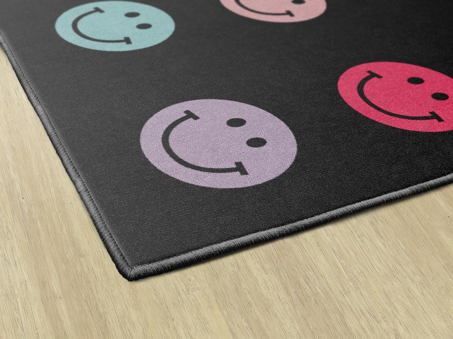 Flagship Carpets Schoolgirl Style Rainbow Smileys in Black – Alfombra educativa de puré de manzana cruzada para habitación de los niños, aula