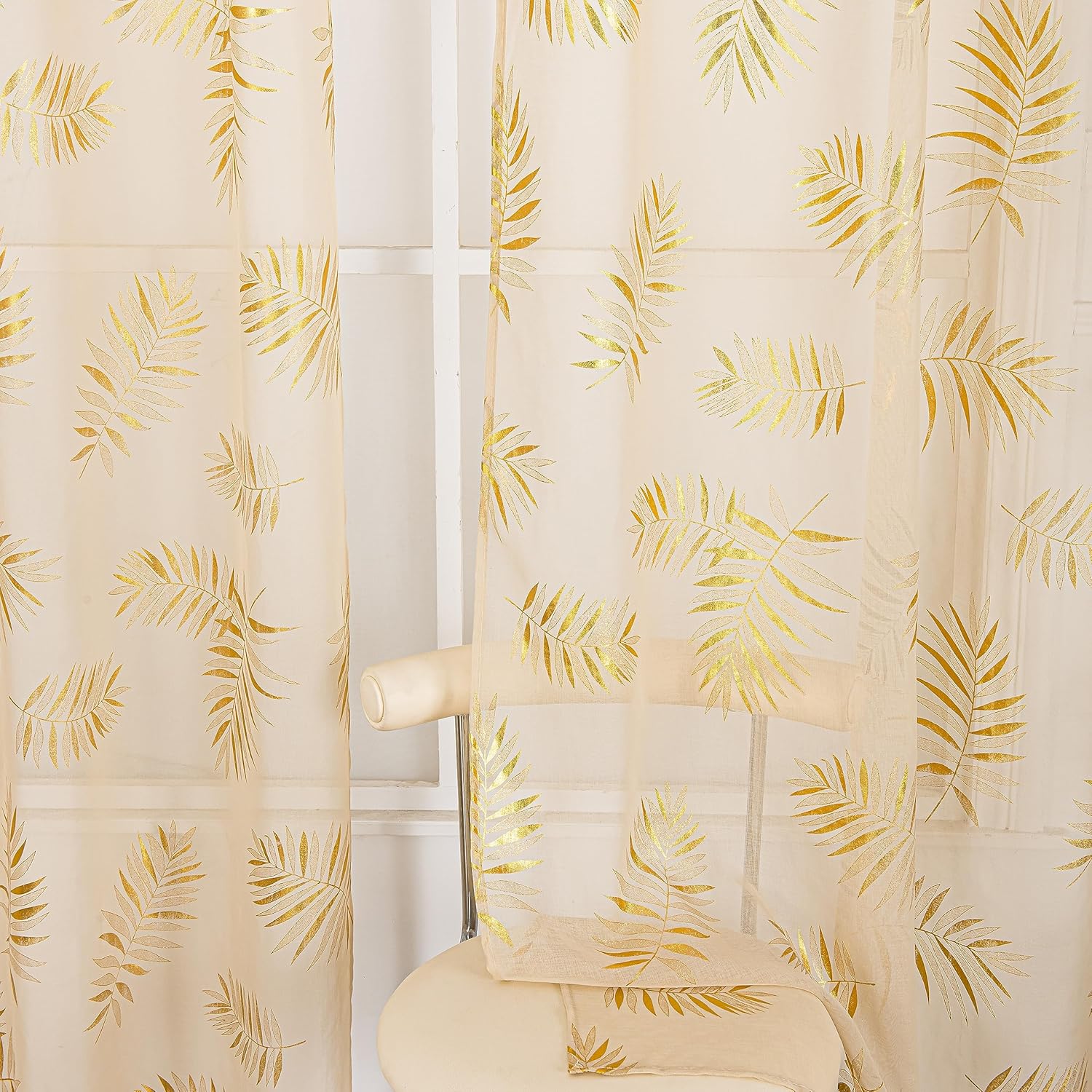 Sutuo Home Juego de 2 paneles de cortinas traslúcidas color caqui de 96 pulgadas de largo, hojas tropicales bronceadas metálicas con estampado