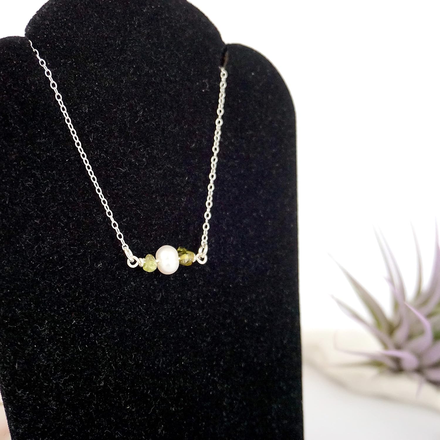 Designs by Nature Gems Handmade Womens Peridot & Pearl Charm Necklace 20-22 inch Adjustable Chain Sterling Silver, August & June Birthstone