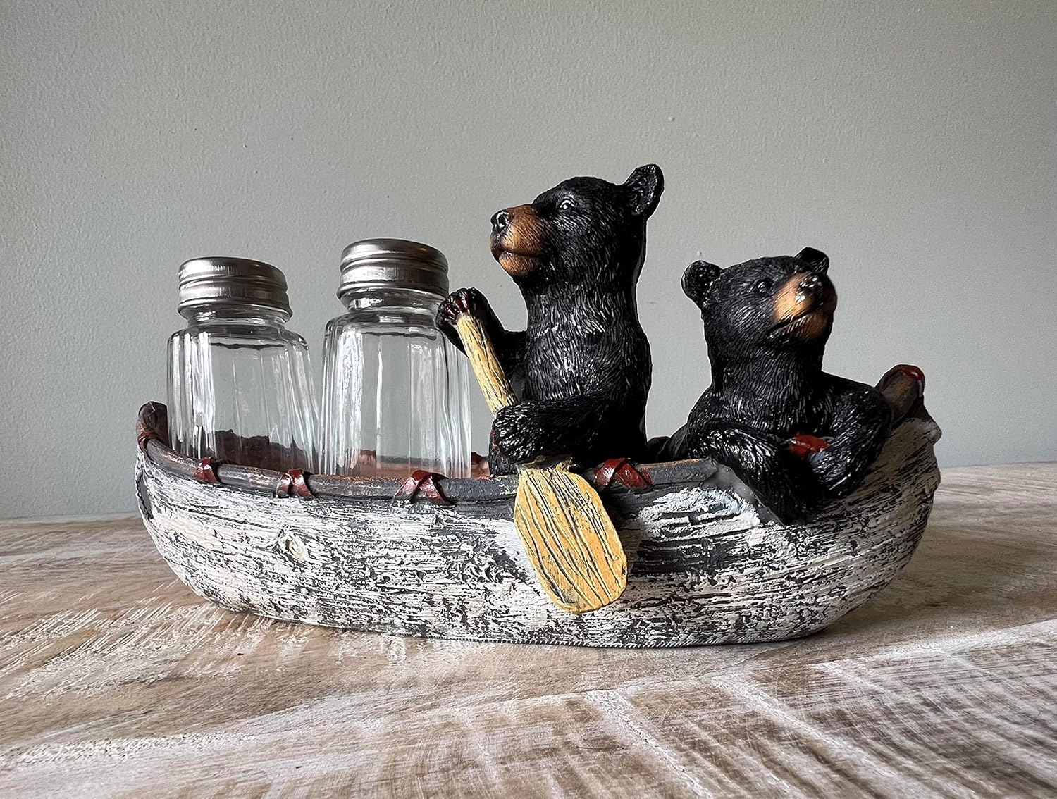 Black Bear & Cub – Juego de sal y pimienta para canoa, decoración rústica para cabaña