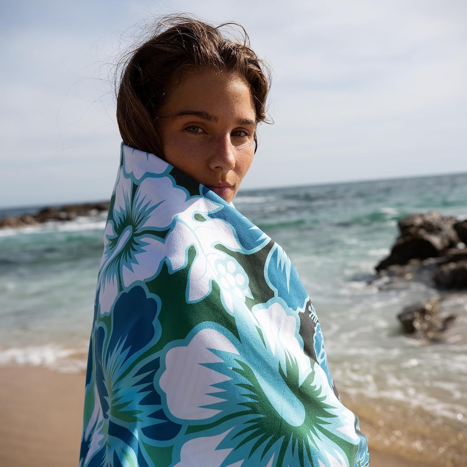 Elite Trend Toalla de playa XL, secado rápido, repele la arena, 78 x 35 pulgadas, bolsa, compacta, suave y ligera, de microfibra, para nadar,