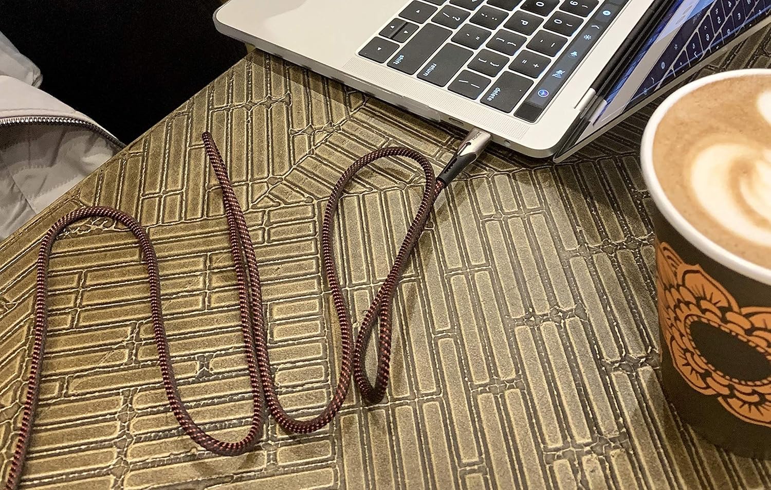 Cable USB C AGOZ 3A de 6 pies con luz LED, cargador rápido compatible con Samsung Galaxy S24 S23 S22 S20, A03s A14 A15 A24 A34 A32 A53 A54, Z Fold 5