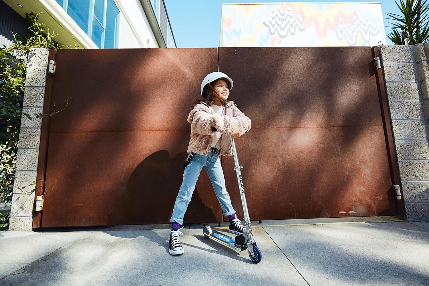 Razor – Patinete A2 para niños, barra de ruedas, plegable, ligero, sistema de reducción de vibración frontal, manubrio de altura ajustable