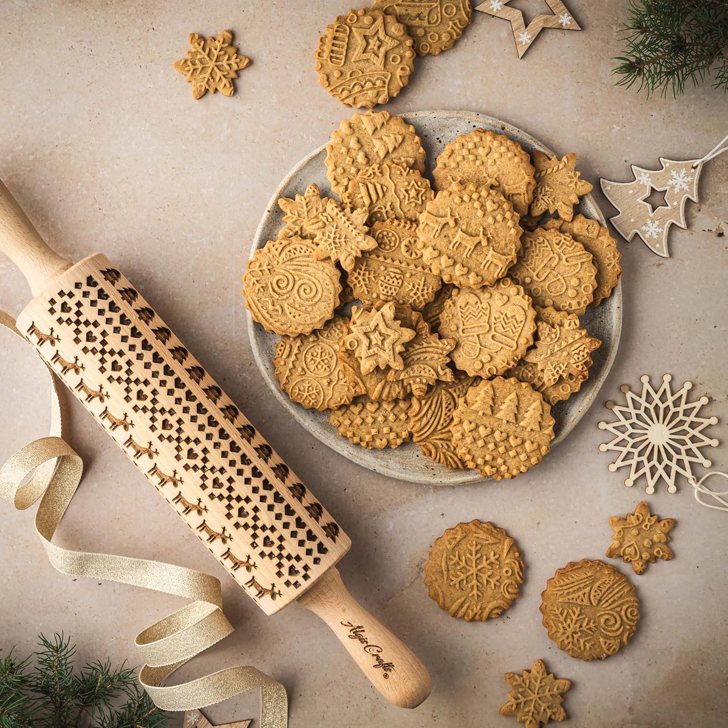 SCANDINAVIAN CHRISTMAS EMBOSSING ROLLING PIN for GINGERBREAD COOKIES DECORATING ROLLER GIFT for FRIEND MOTHER