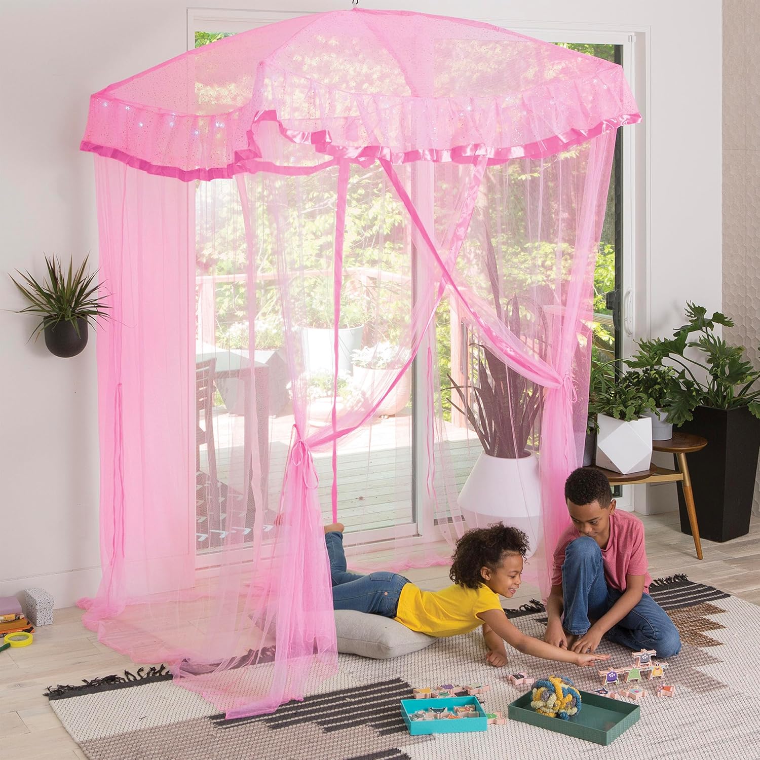 Dosel de cama con luces brillantes, Rosado