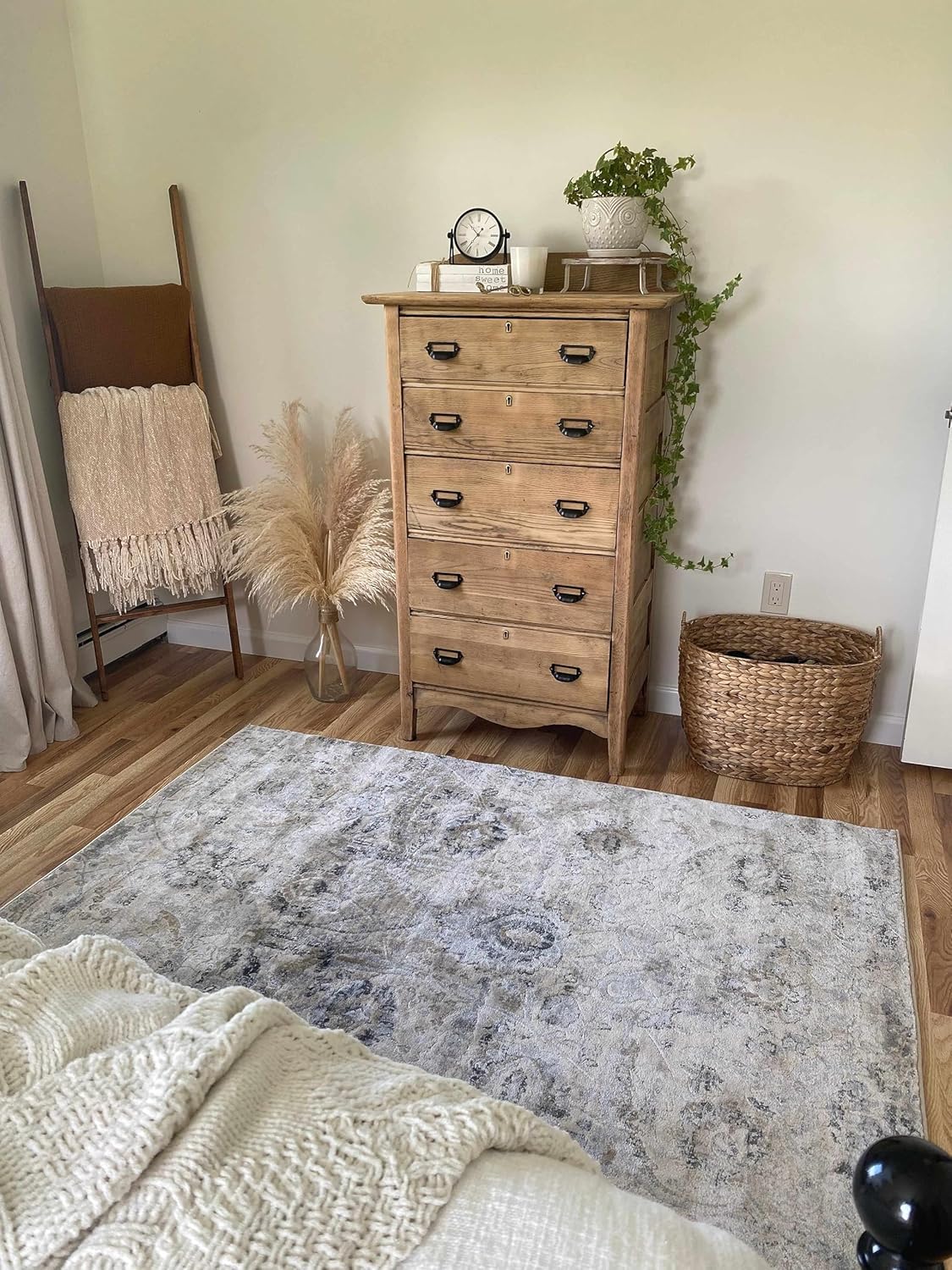 Hauteloom Sunnyside – Alfombra rústica de área grande para sala de estar, dormitorio, comedor, estilo persa, aspecto floral tradicional, gris medio