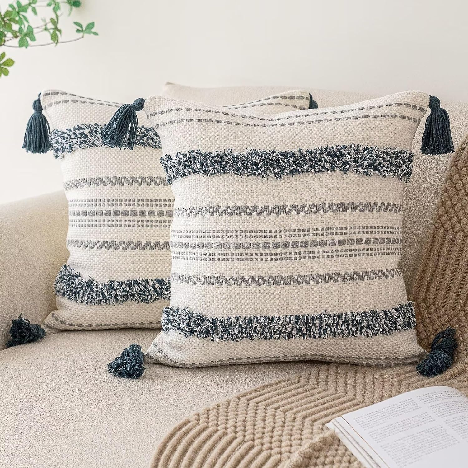 Juego de 2 fundas de almohada bohemias de 20 x 20 pulgadas, fundas de almohada tejidas copetudas con borlas y rayas texturizadas, fundas de almohada
