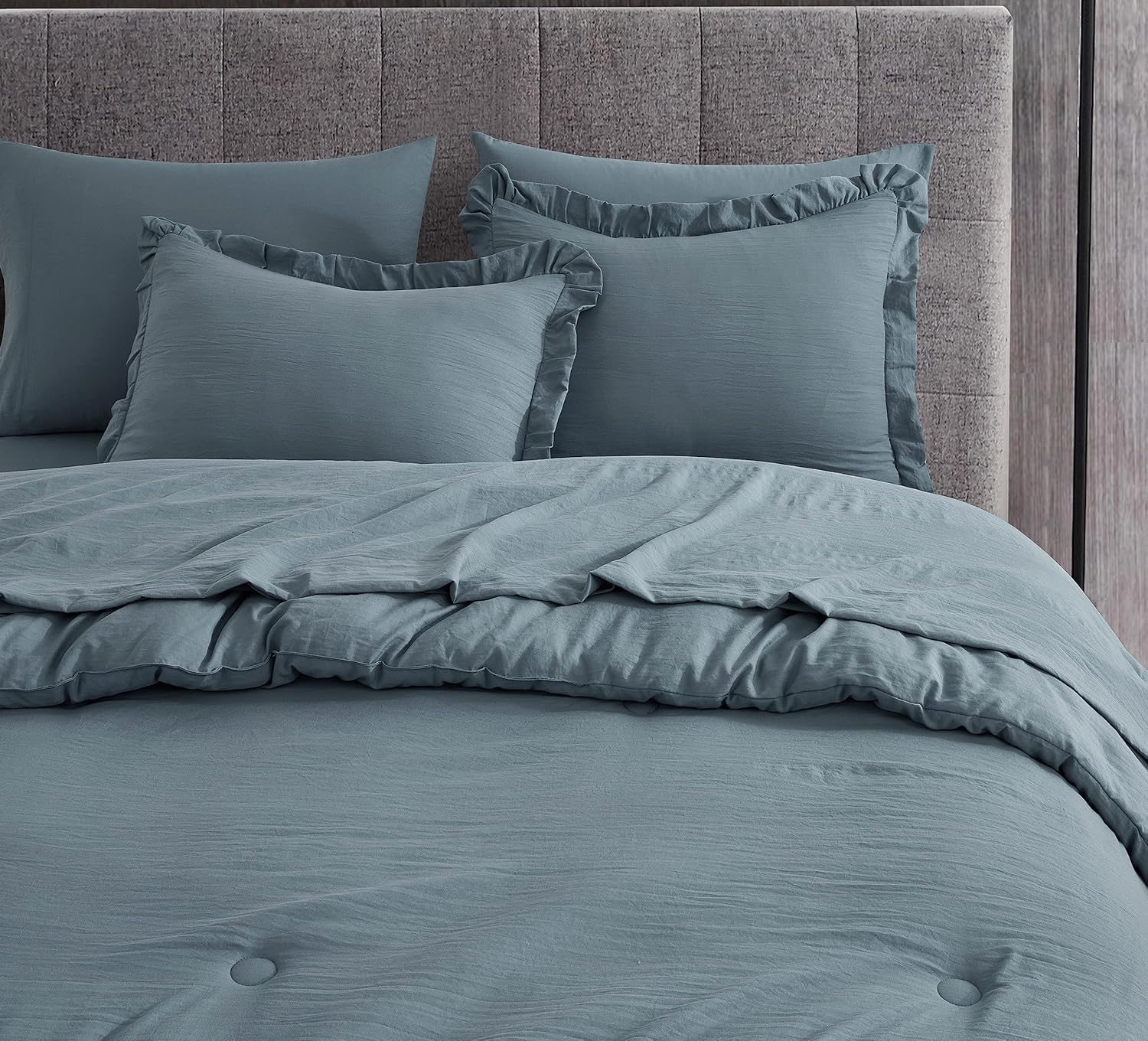 Chezmoi Collection Eleanora – Juego de cama Queen extragrande en una bolsa, 7 piezas con borde de volados, microfibra lavada a piedra con sábanas,