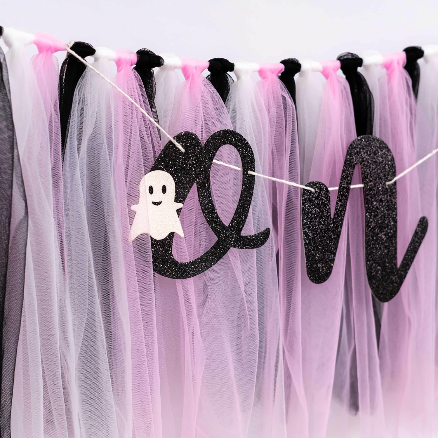 Cartel de cumpleaños con temática de Halloween, decoración de fiesta de primer cumpleaños de fantasma pequeño, guirnalda espeluznante, tutú rosa y