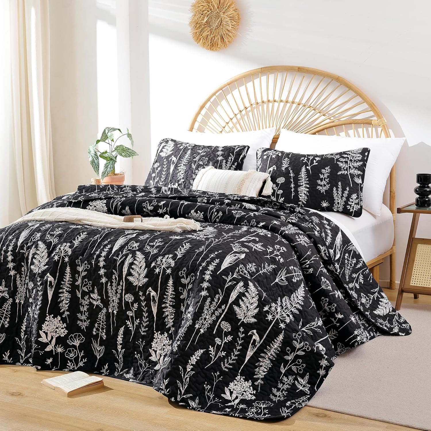 JANZAA Colchas negras tamaño Queen botánico de 3 piezas con patrón floral de microfibra ligera reversible 1 edredón tamaño Queen y 2 fundas de