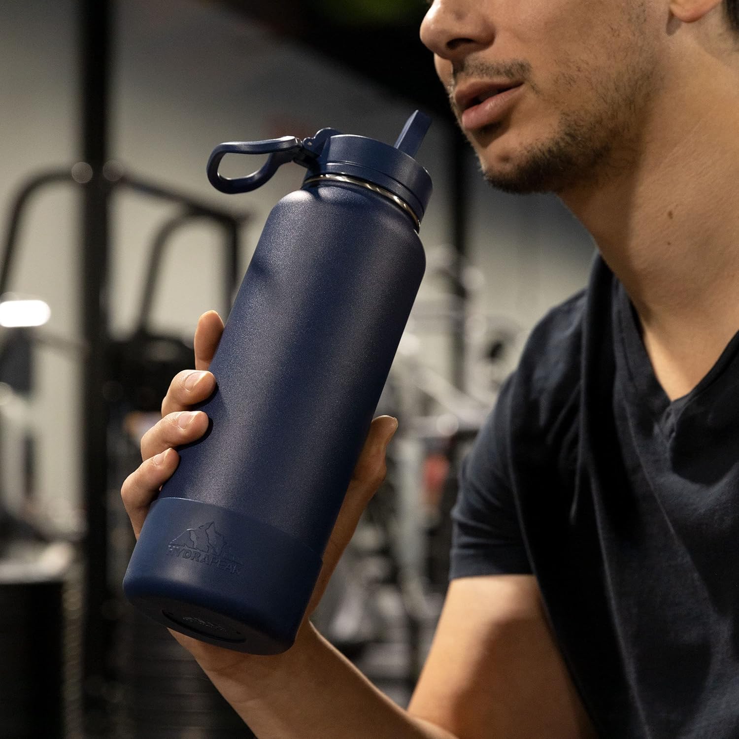 Hydrapeak Botella de agua deportiva de 40 onzas con aislamiento y tapa con popote o para beber, a prueba de fugas y derrames, mantiene las bebidas