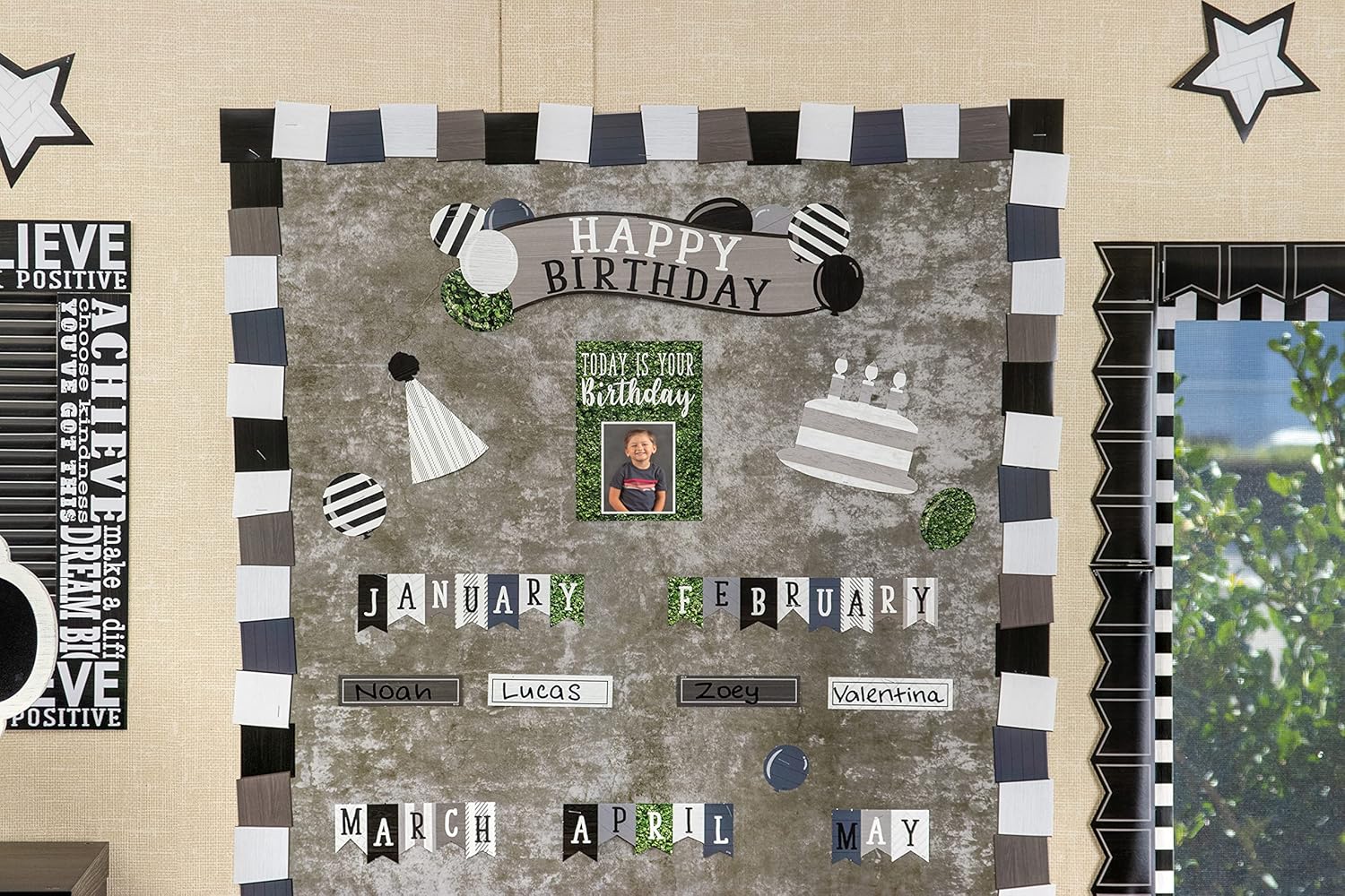 Teacher Created Resources Modern Farmhouse Happy Birthday – Juego de tablones de anuncios de 18 x 5-12 pulgadas, pieza de título