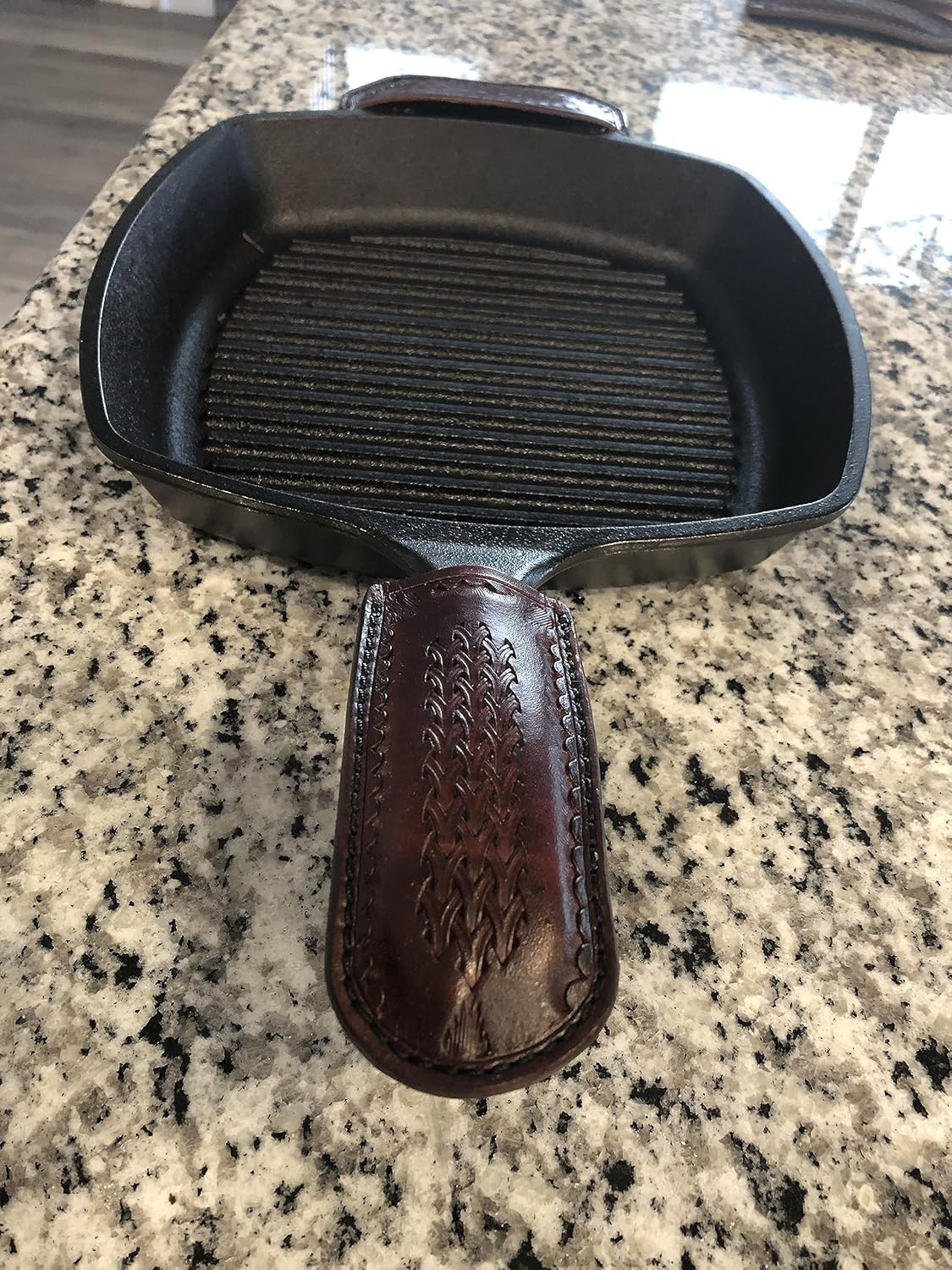 Leather Cast Iron Pan Handle Sleeve