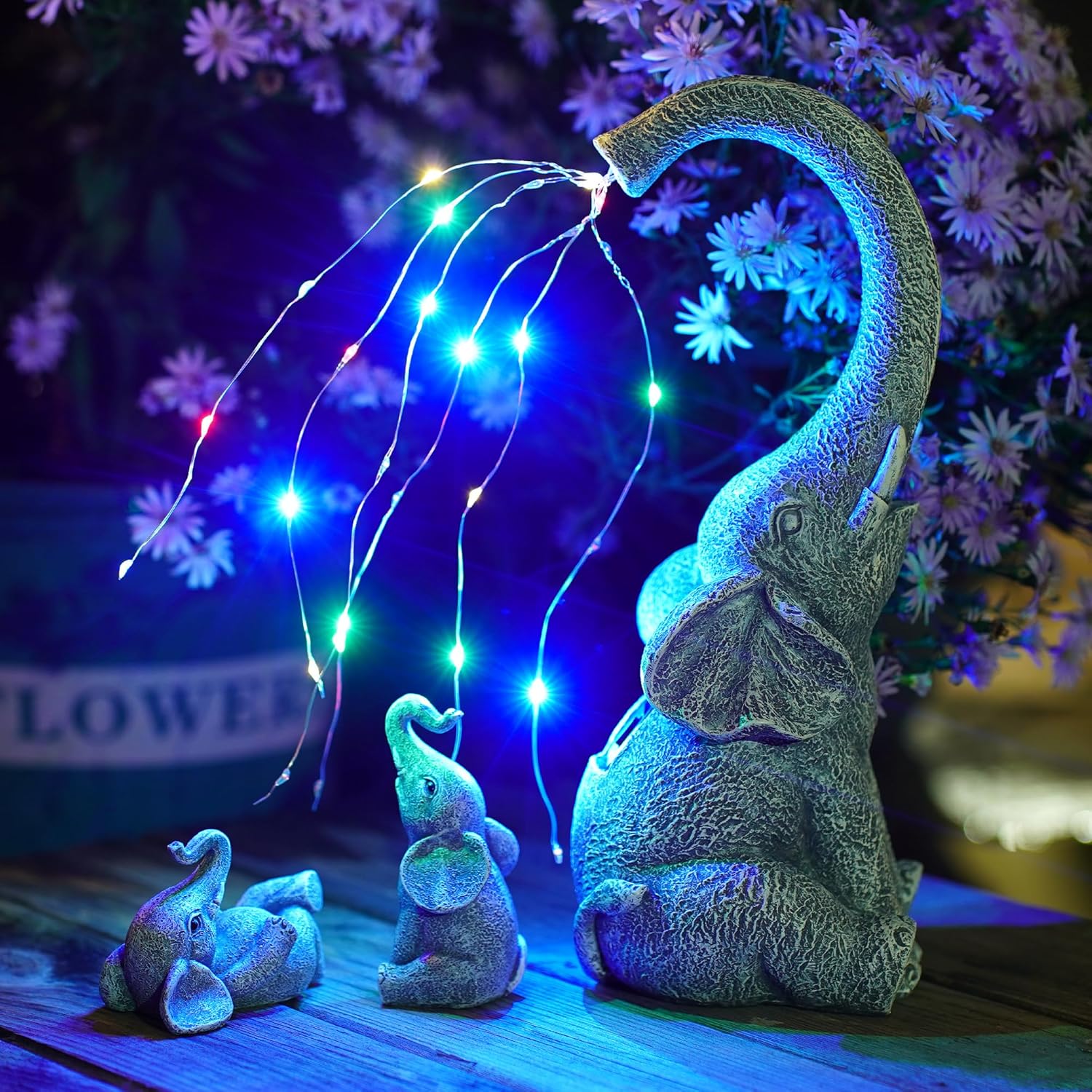 Goodeco Estatua de elefante de jardín para exteriores, regalos de elefante con luces de riego solares, figura de elefante sentado perfecta para
