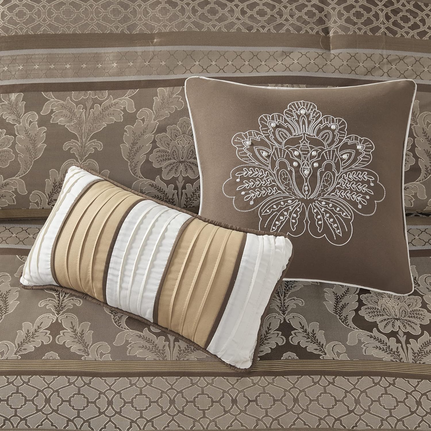 Madison Park Acogedor juego de edredón, lujoso diseño tradicional de damasco jaquard, ropa de cama alternativa para todas las estaciones con fundas