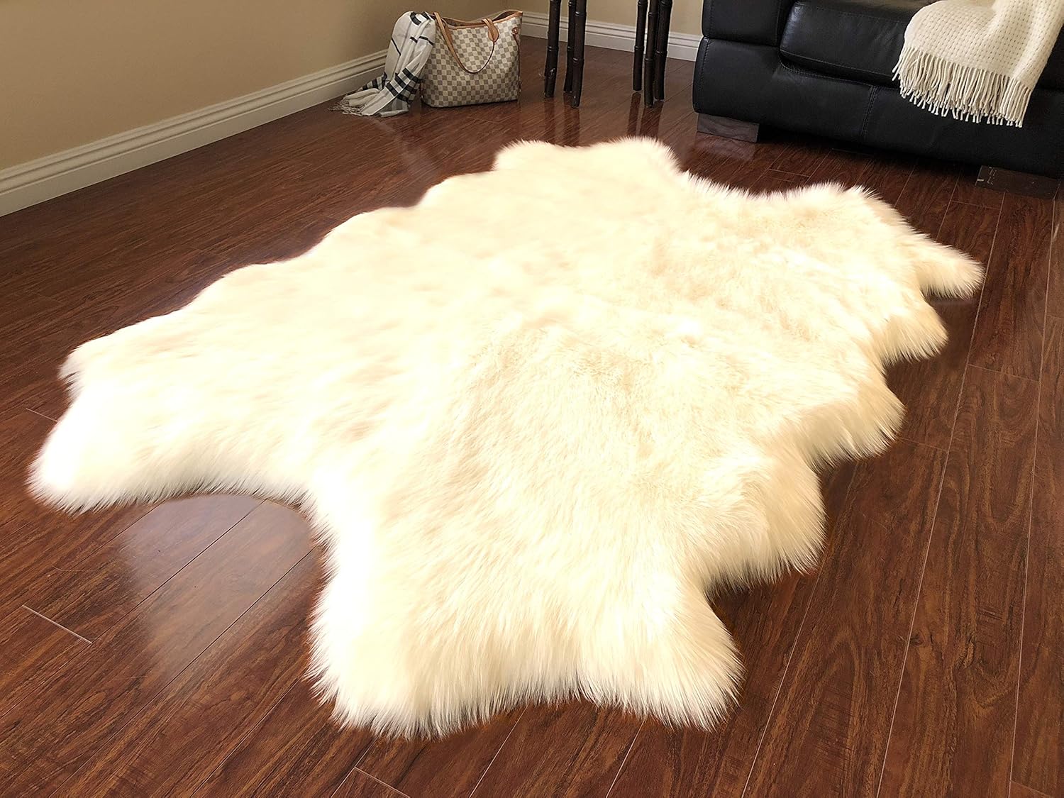 LAMBZY Alfombra sintética de piel de oveja hipoalergénica, sedosa, lujosa, lujosa, sedosa, para dormitorios, sala de estar, sofá, suelo (cuarto de 4