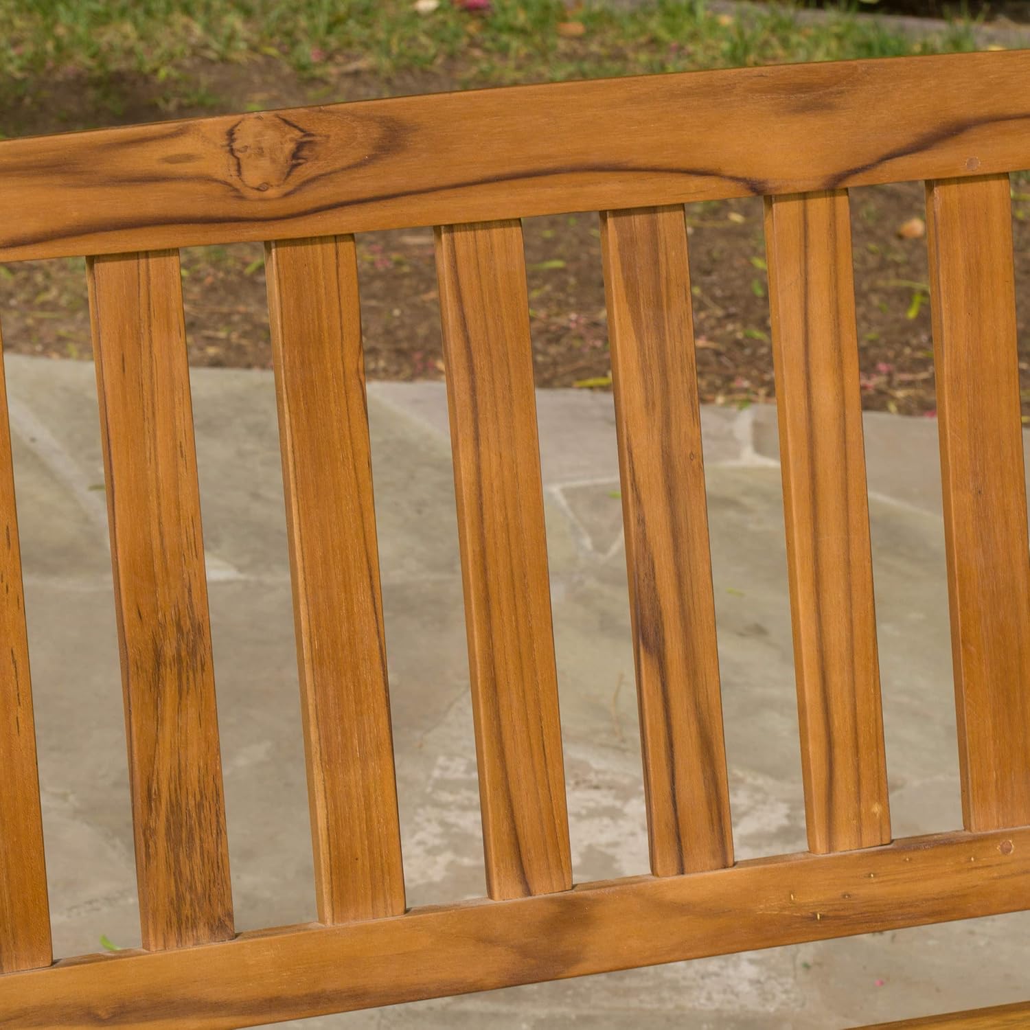 Tamika – Banca de madera de acacia para exterior.