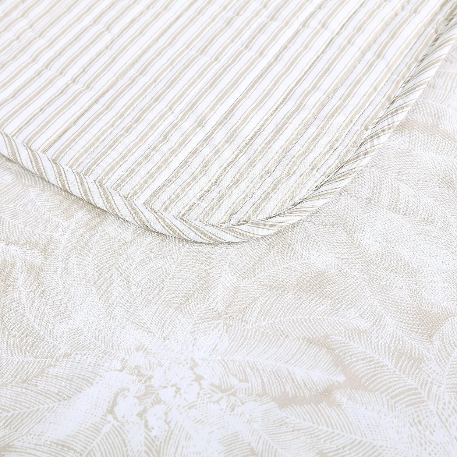Tommy Bahama – Juego de edredón King, ropa de cama reversible de algodón con fundas a juego, ligera para todas las estaciones (color beige akena,