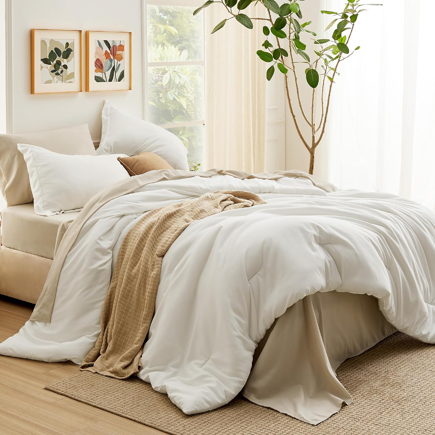 Bedsure Juego de edredón blanco tamaño King, 7 piezas, ligero, bohemio, cama en una bolsa con edredón, sábanas, fundas de almohada y fundas de