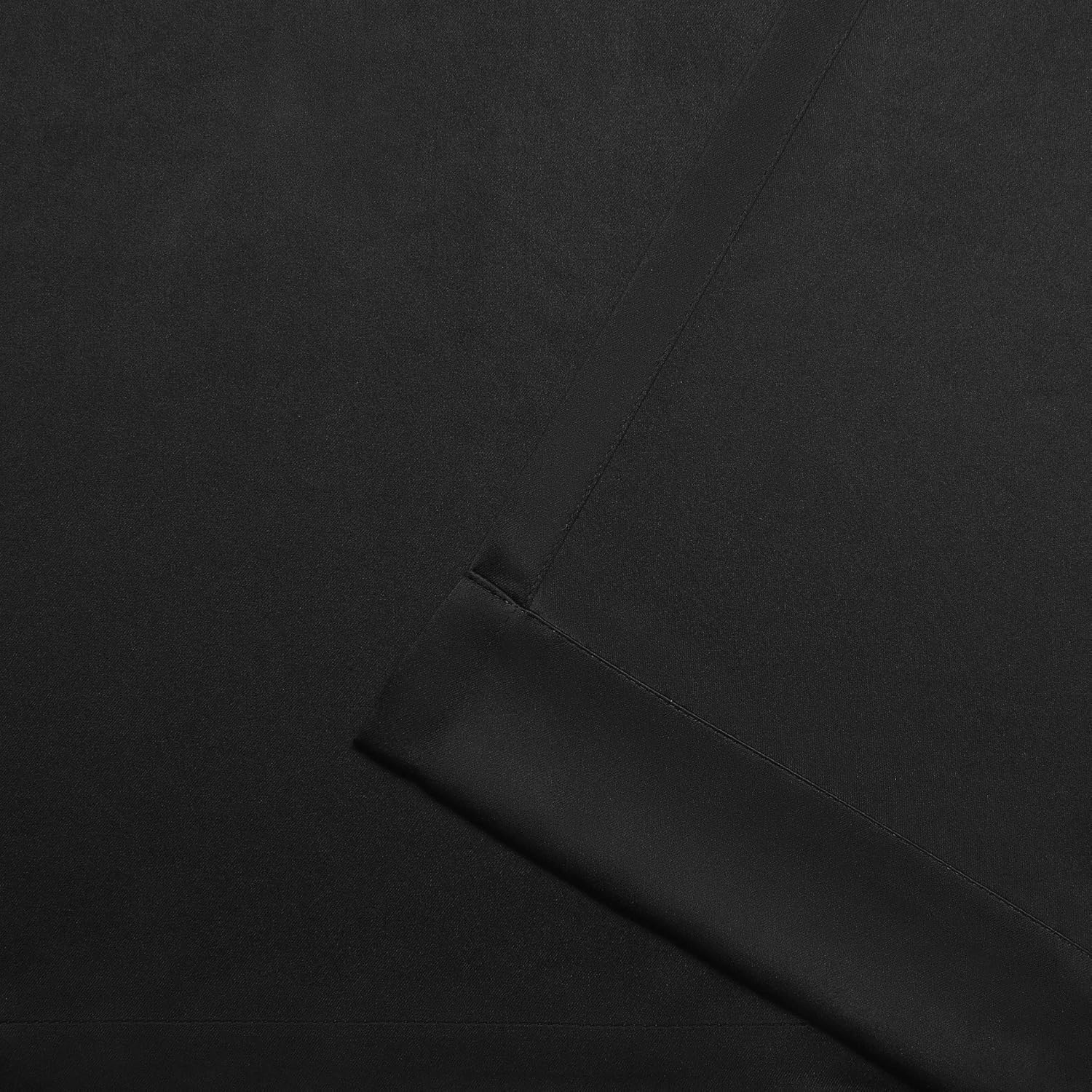 Exclusive Home Curtains – Par de paneles de cortinas, modelo Academy, con ojales para bloqueo total de luz