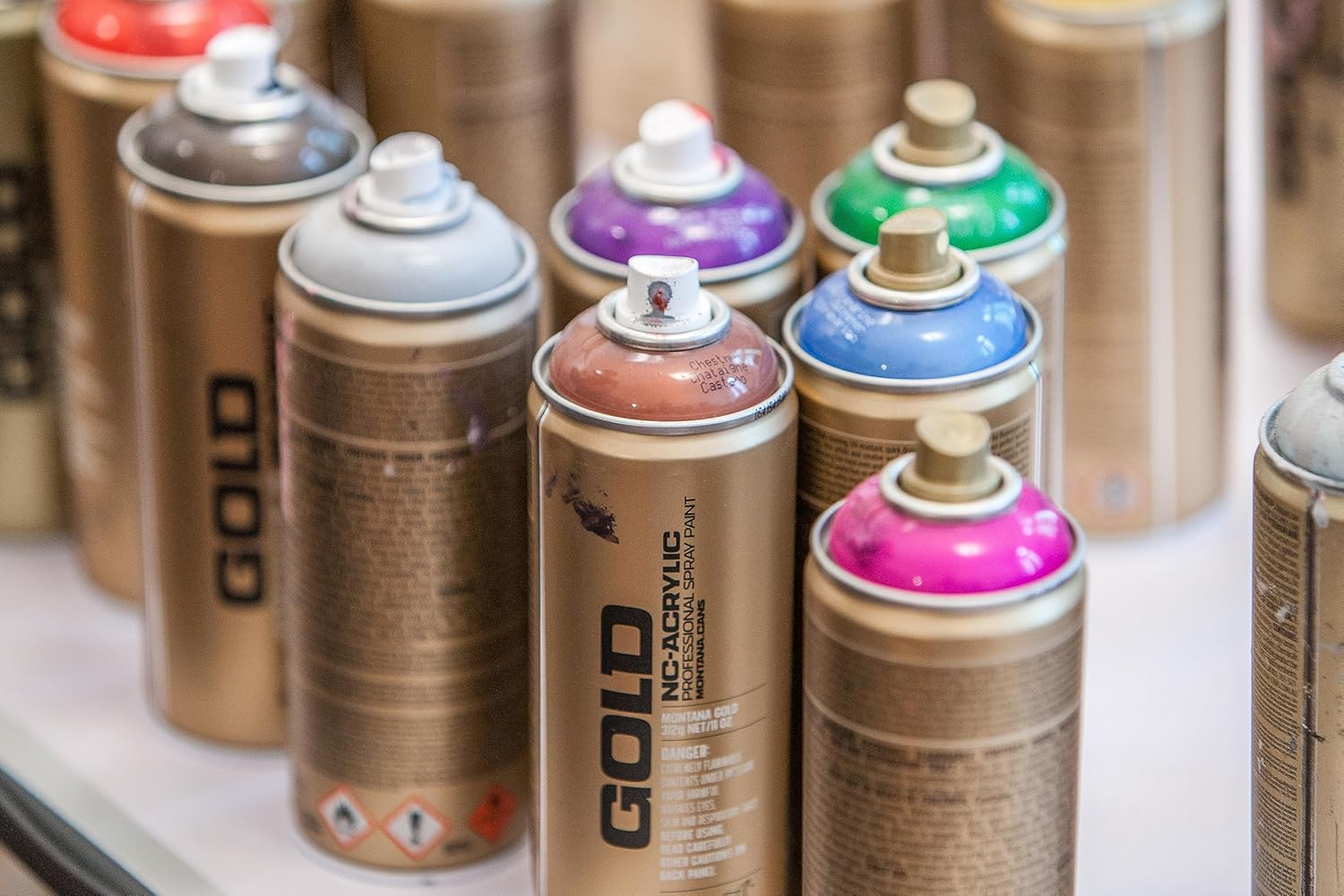 Montana Cans Gold – Pintura en aerosol, 13.5 fl oz, naranja roja, 13.5 onzas líquidas (paquete de 1)