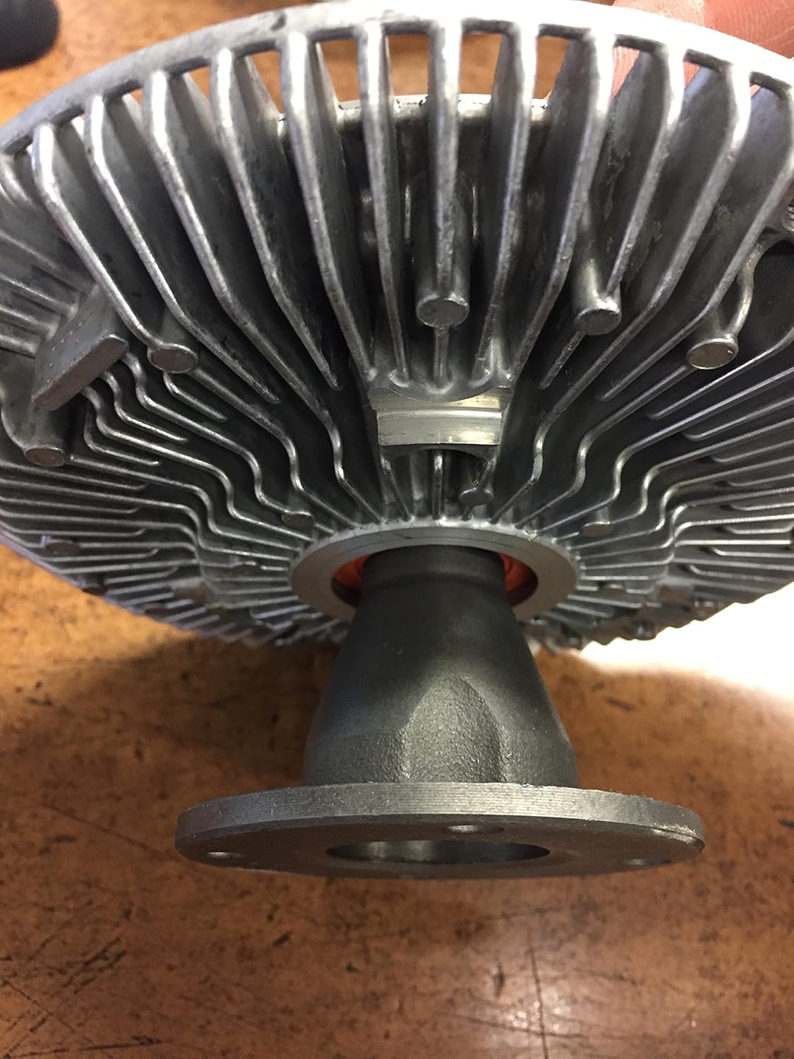 Piezas originales de Nissan – Ventilador de acoplamiento (21082-EA01A)