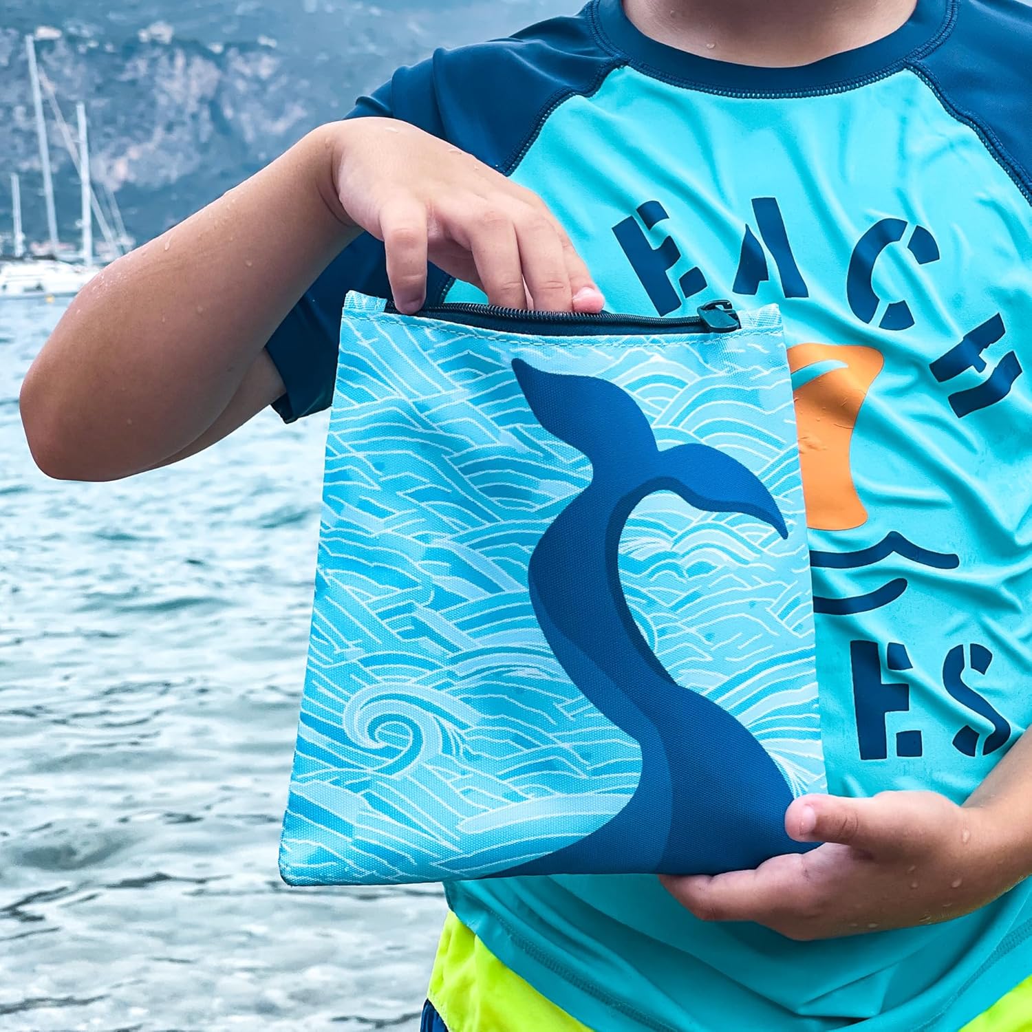 Yumbox Bolsas reutilizables para sándwiches y aperitivos (paquete de 2) divertidas impresiones de tiburones para niños pequeños y niños, ecológicas,