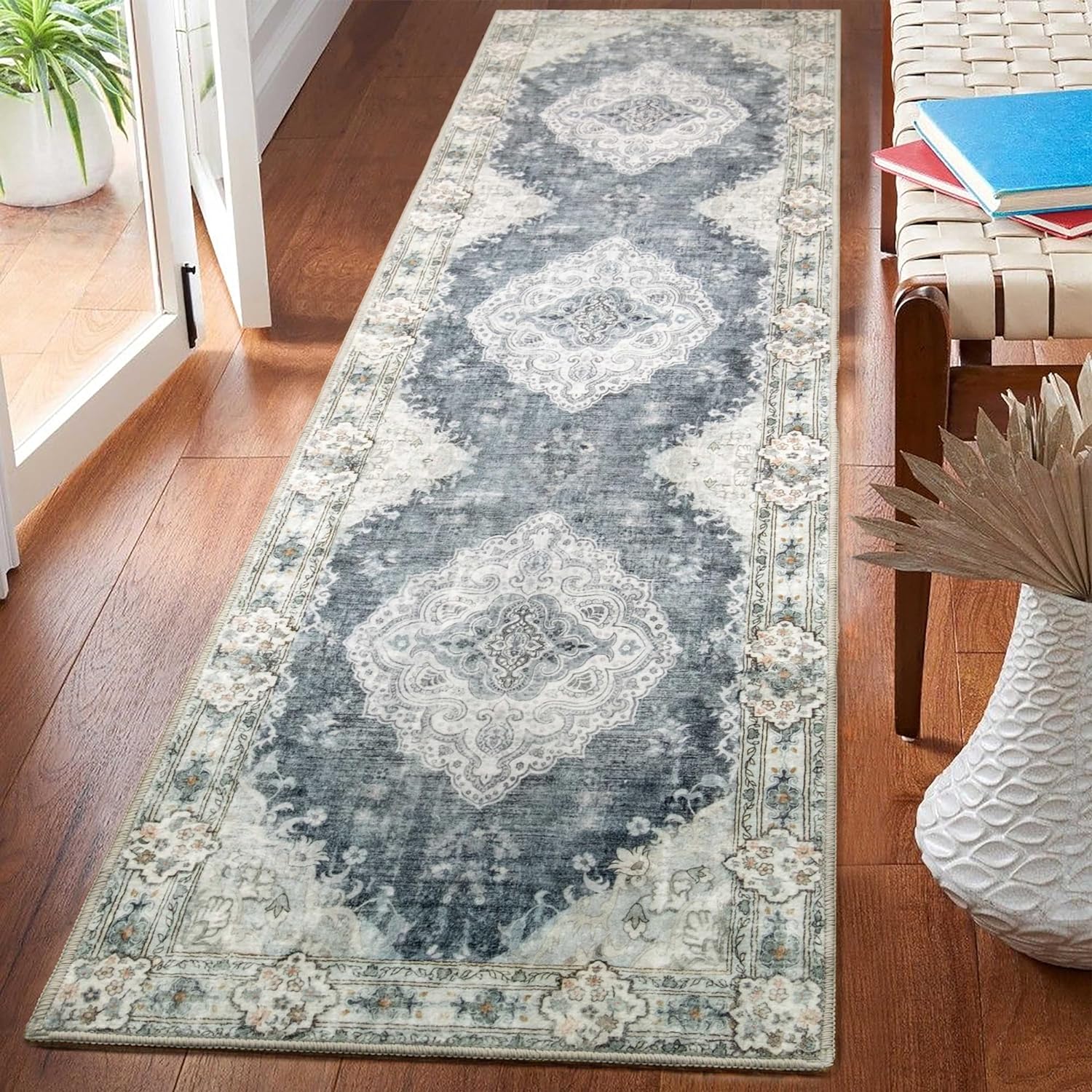 Mujoo – Alfombra para pasillo de 2 x 8 pies de largo, estilo bohemio, lavable a máquina, antideslizante, para entrada, cocina, baño, mesita de
