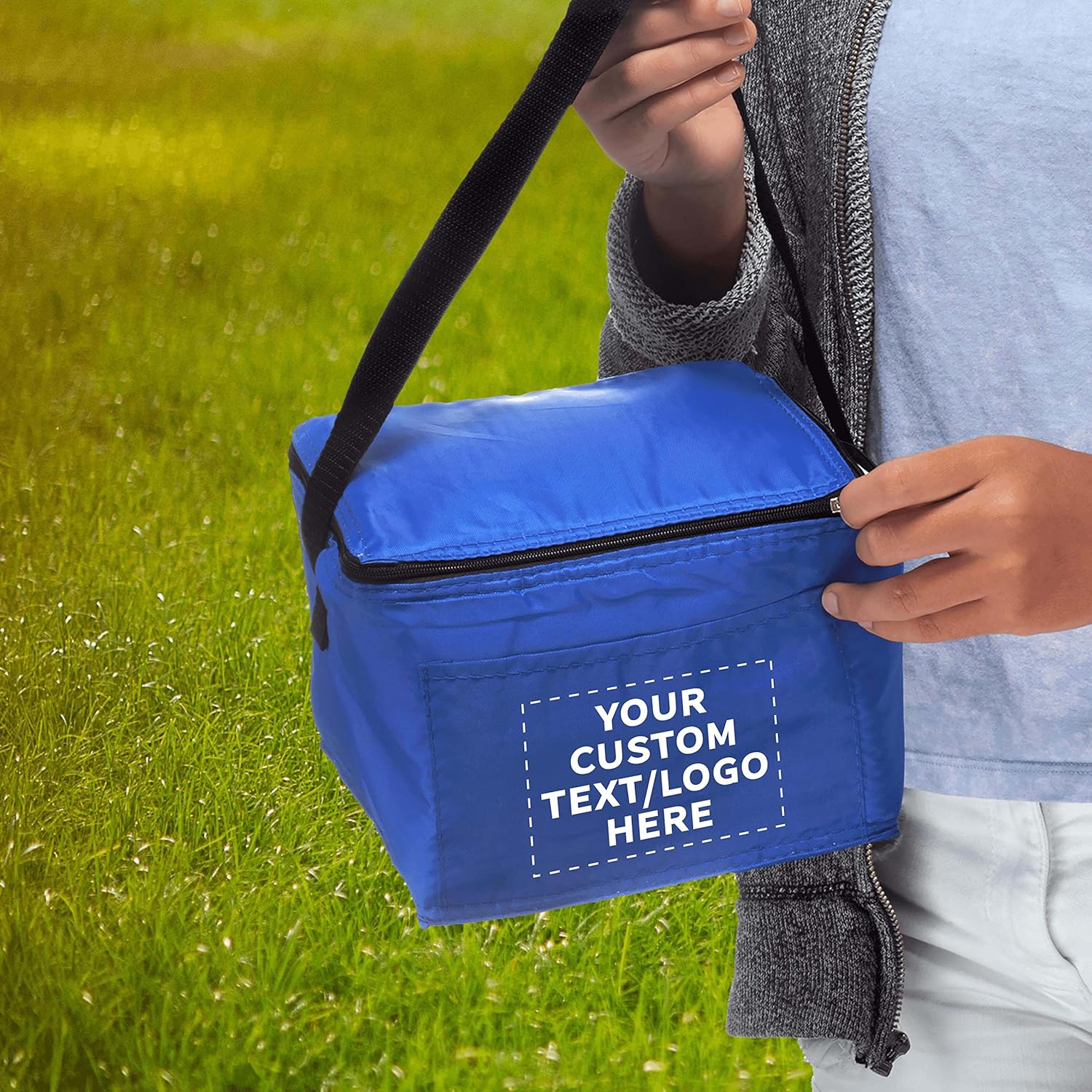 DISCOUNT PROMOS Juego de 50 bolsas de almuerzo pequeñas personalizadas, paquete a granel personalizado, aisladas, se adapta a 6 latas, perfectas