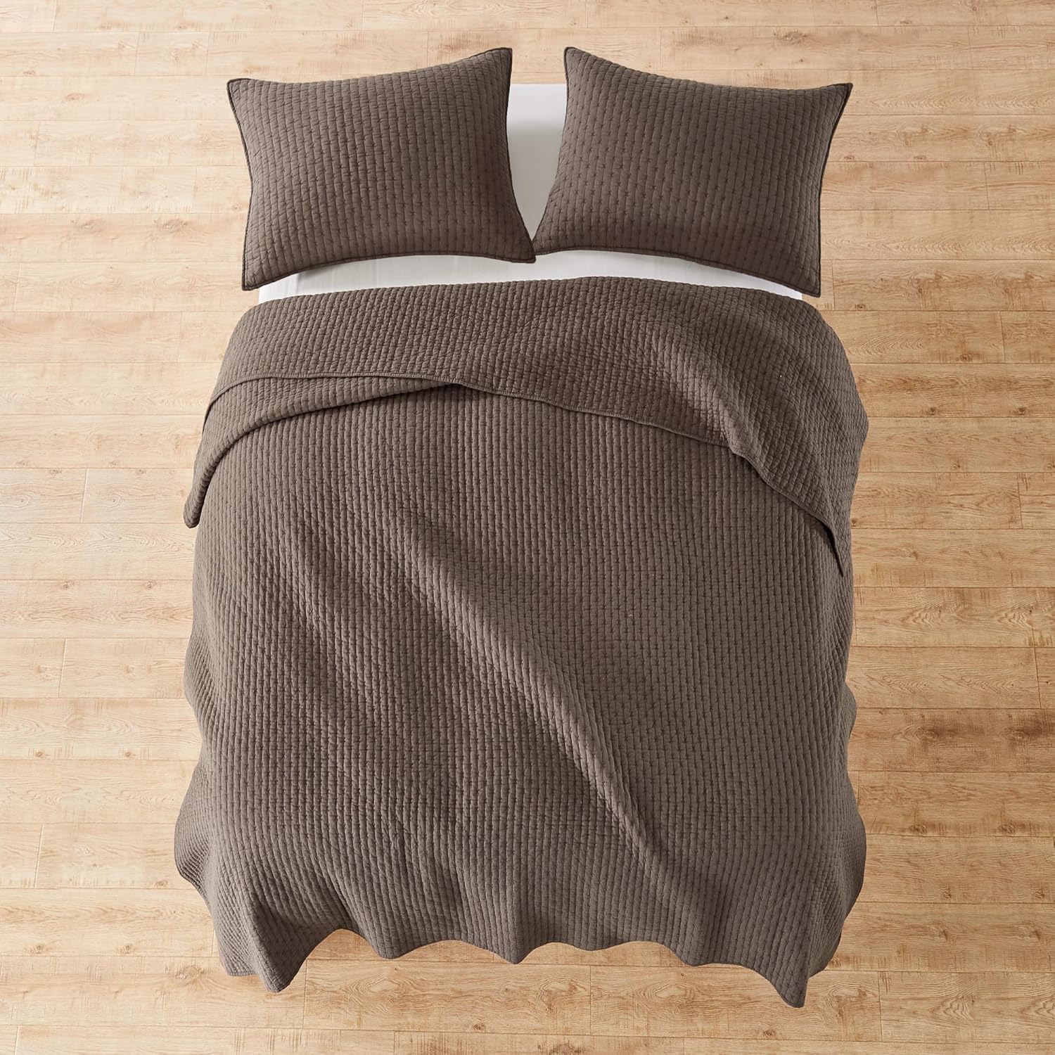 Levtex Home – Juego de edredón de punto de cruz de cacao – 100% algodón – Colcha matrimonialQueen (88 x 92 pulgadas) + 2 fundas estándar (26 x 20