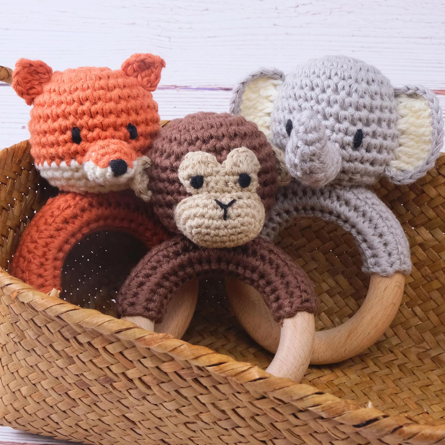 Juguetes de sonajero de madera de animales de safari para bebé, sonajero de ganchillo relleno con anillo de mordedor para recién nacido, elefante